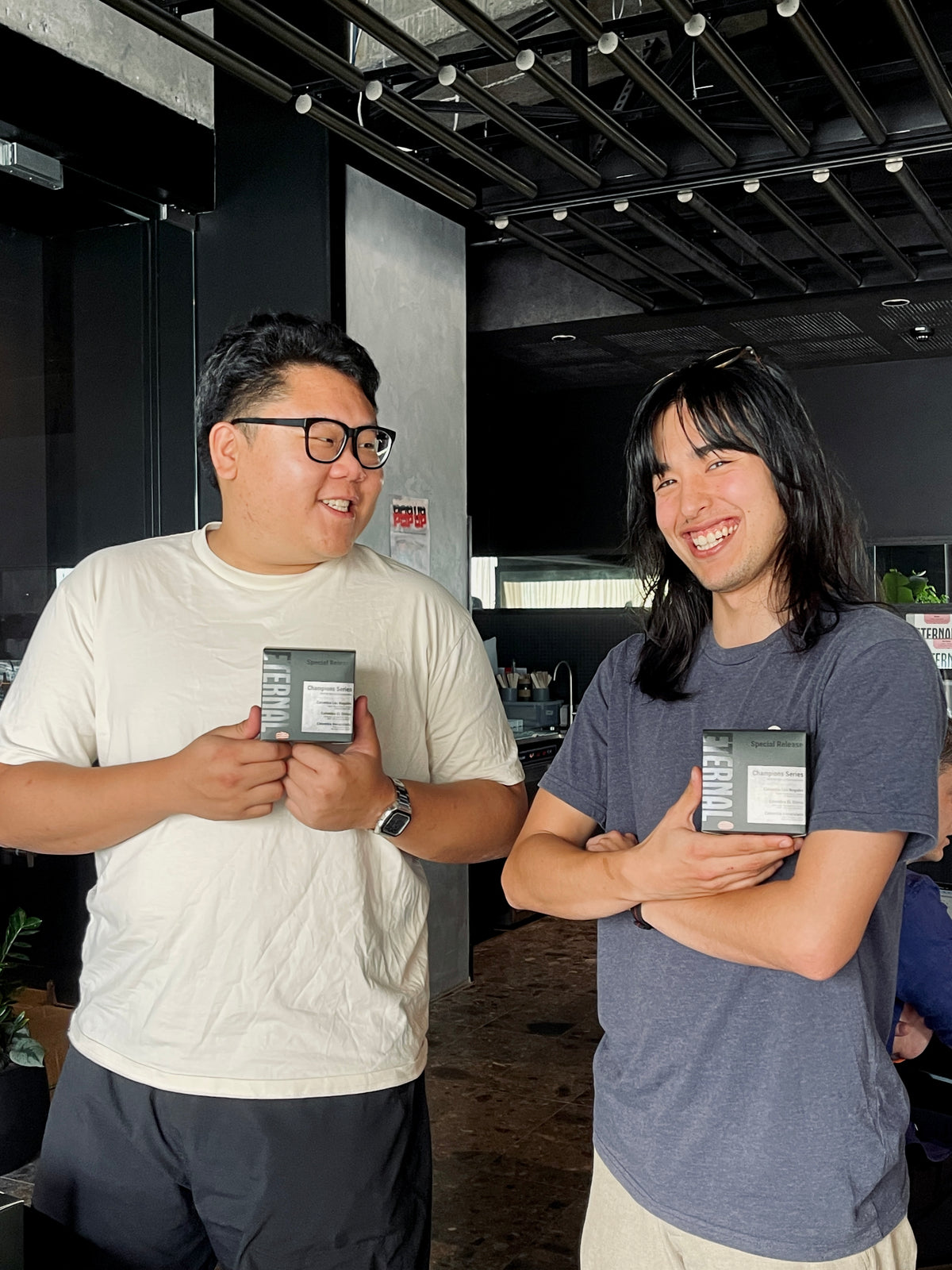 🆕 2025 Eternal Champions Series Box: Limited Edition (6x15g)