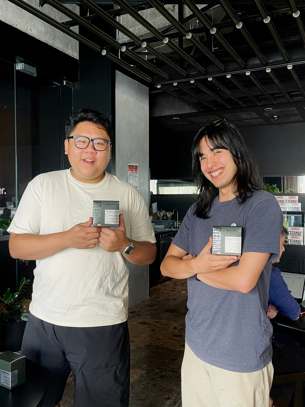 🆕 2025 Eternal Champions Series Box: Limited Edition (6x15g)